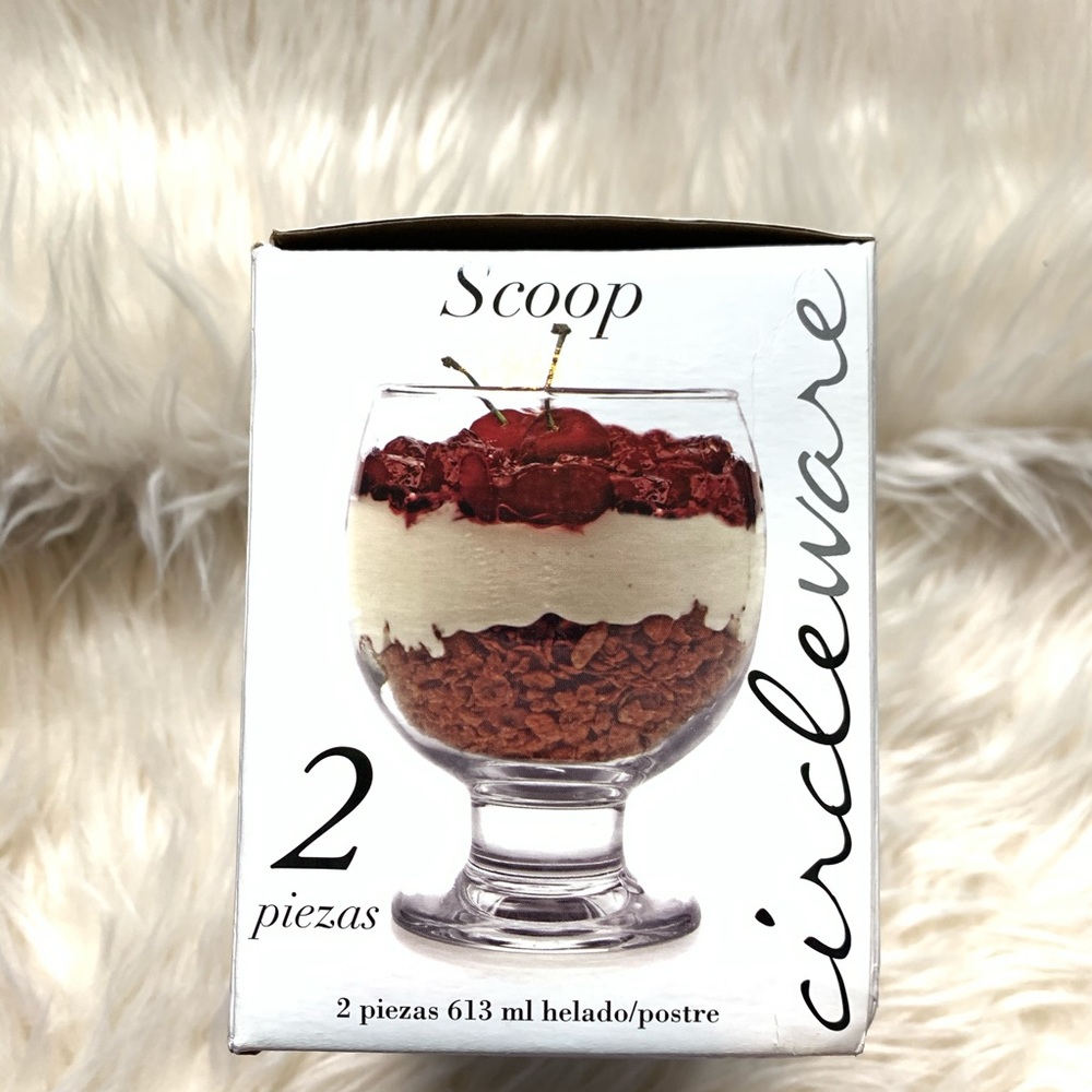 2 pc. Circle ware scoop ice cream or dessert set. - Picture 4 of 8